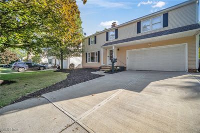 981 Professor Road, House other with 4 bedrooms, 2 bathrooms and null parking in Lyndhurst OH | Image 2