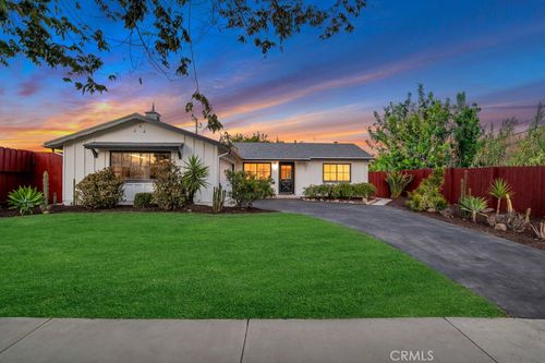 6200 Platt Avenue, Woodland Hills, CA, 91367 | Card Image