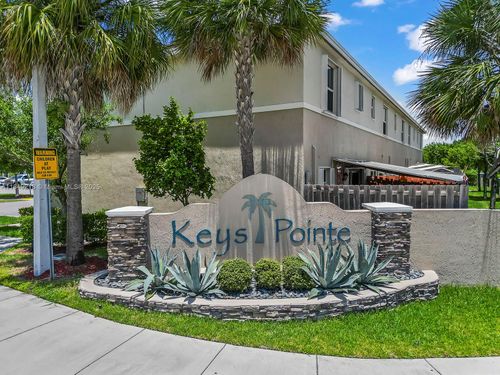 548 Ne 5th Way, Florida City, FL, 33034-3296 | Card Image
