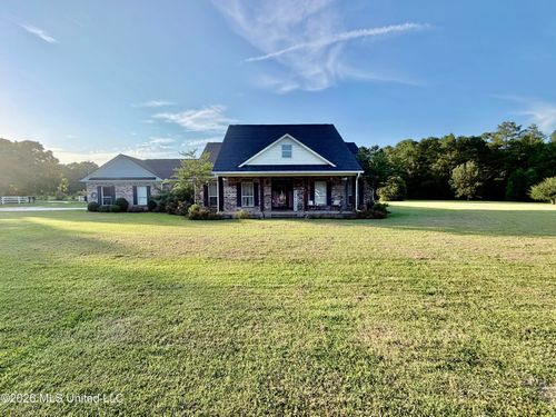 1928 Kennedy Ln, Moss Point, MS, 39562-8875 | Card Image