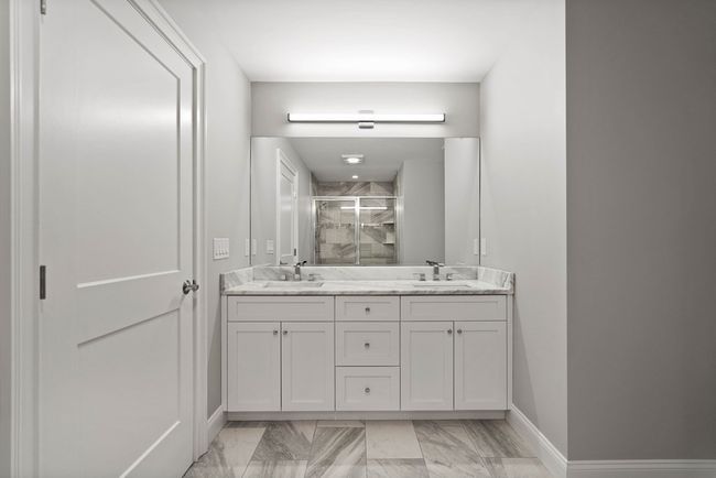 17 - 17 Monroe St, House attached with 3 bedrooms, 3 bathrooms and 4 parking in Norwood MA | Image 21