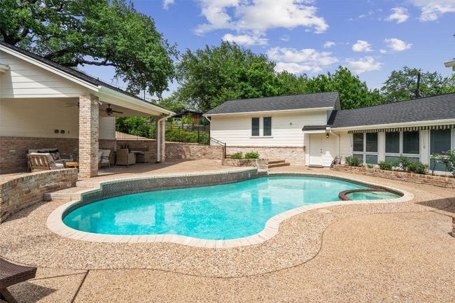 Imagine relaxing in the privacy of your backyard with ample room for entertaining | Image 5
