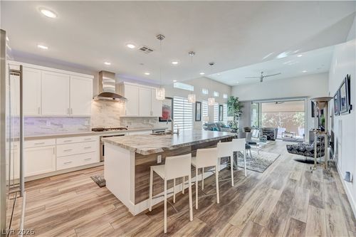 4315 Sunrise Flats St, Las Vegas, NV, 89135-2976 | Card Image