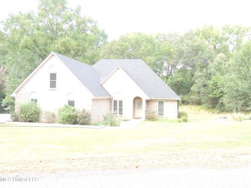 2780 N Crockett Rd, Senatobia, MS, 38668-3626 | Card Image