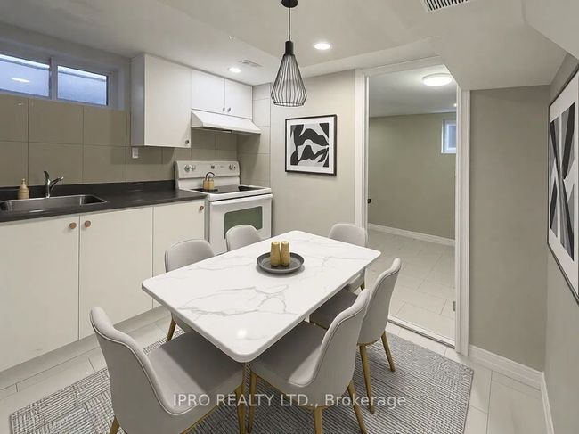 75 Admiral Rd, House other with 5 bedrooms, 2 bathrooms and 3 parking in Ajax ON | Image 8