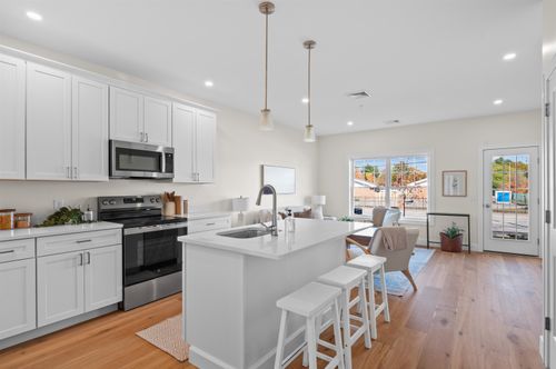 8-13 Suffolk Drive, Concord, NH, 03303 | Card Image