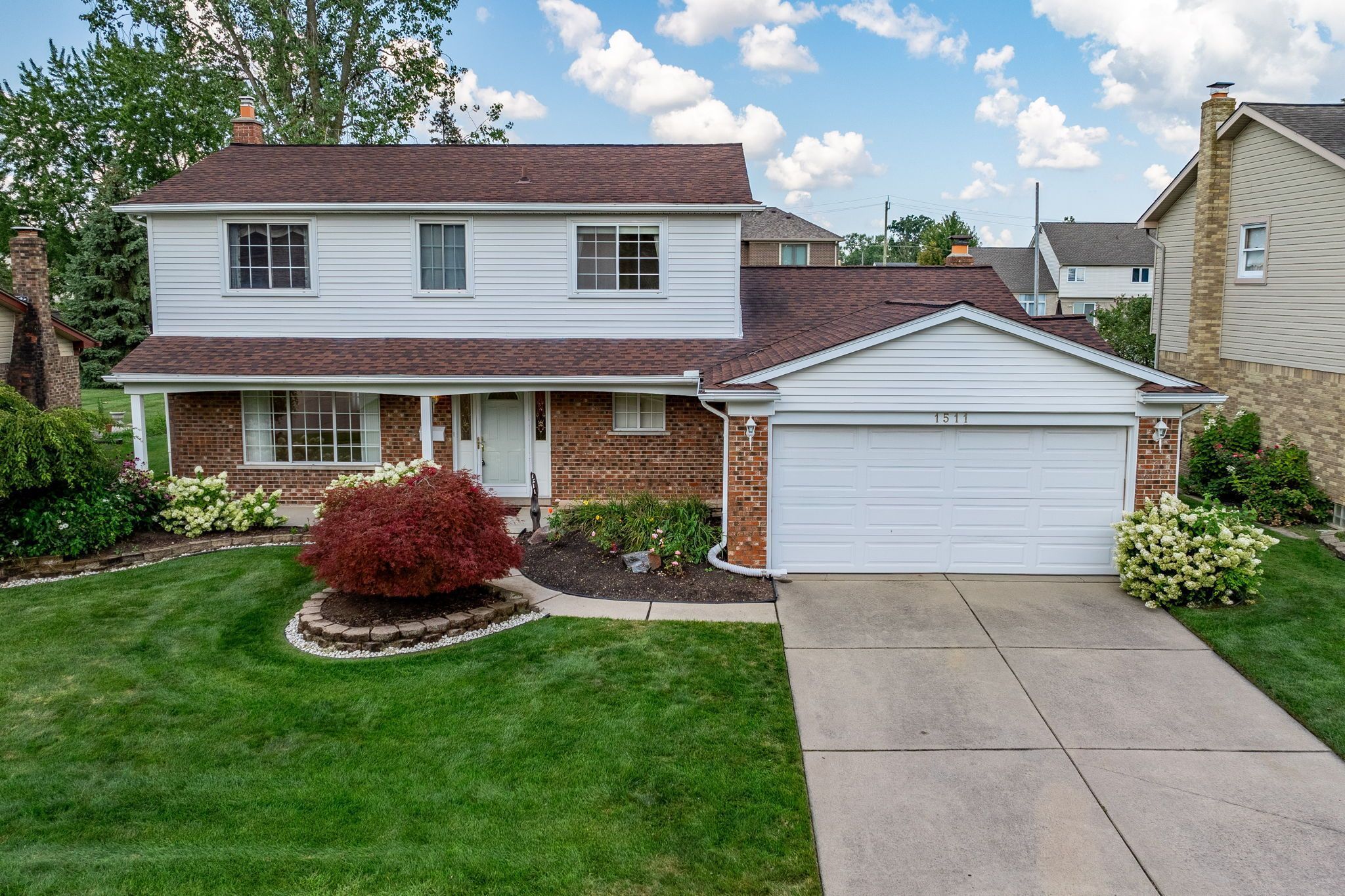 Marie St, Dearborn Heights, MI 48127