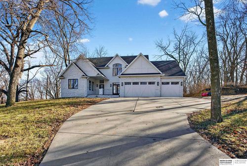 56107 Grande Oak Ln, Glenwood, IA, 51534-6389 | Card Image