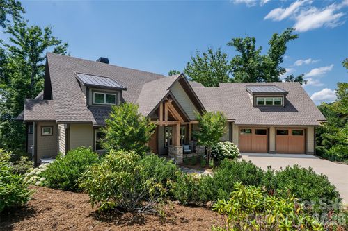 57 Villa Nova Dr, Asheville, NC, 28804-0032 | Card Image