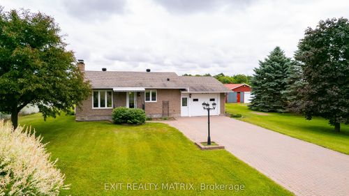 4145 Champlain St, Bourget, ON, K0A1E0 | Card Image