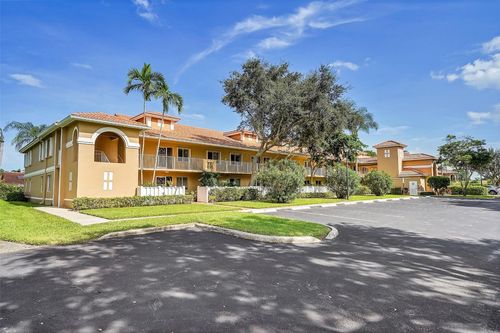 201-5876 Regal Glen Dr, Boynton Beach, FL, 33437-5630 | Card Image