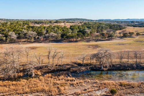 116 Majestic Oaks Dr, Boerne, TX, 78006-7956 | Card Image