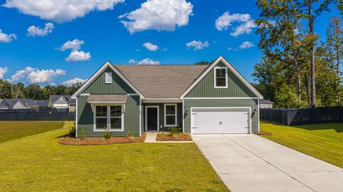 107 Augusta Pass Dr, Ridgeville, SC, 29472-8075 | Card Image