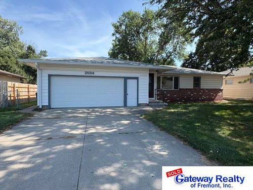 2534 Missouri Ave, Fremont, NE, 68025-2030 | Card Image