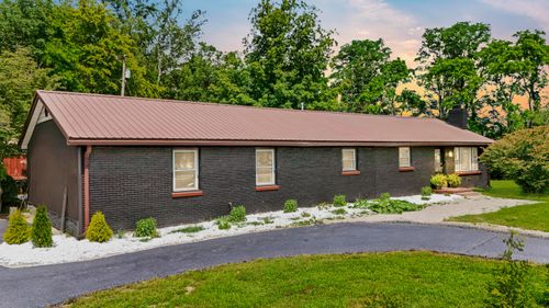 2640 Fords Mill Rd, Versailles, KY, 40383-8932 | Card Image