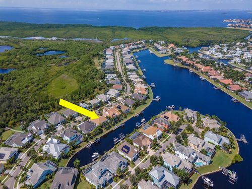 717 Manns Harbor Dr, APOLLO BEACH, FL, 33572-3391 | Card Image
