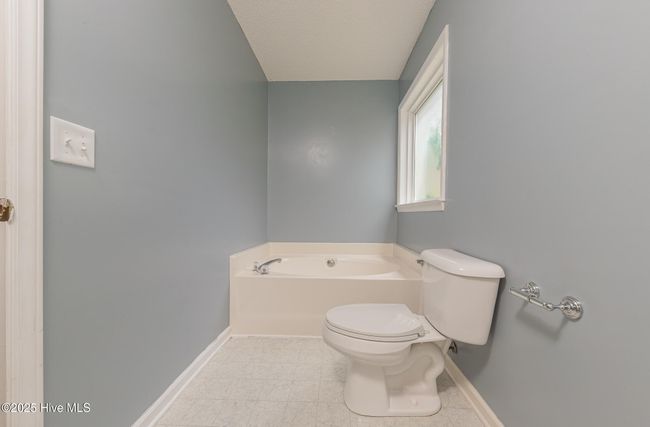 6723 Newbury Way, House other with 3 bedrooms, 2 bathrooms and 2 parking in Wilmington NC | Image 33