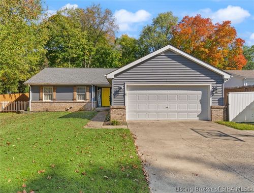 206 Hopkins Ln, Jeffersonville, IN, 47130-5026 | Card Image