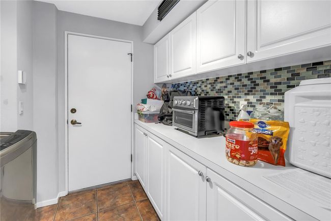 APT-1 - 200 Cocoanut Ave, Condo with 2 bedrooms, 3 bathrooms and null parking in SARASOTA FL | Image 12