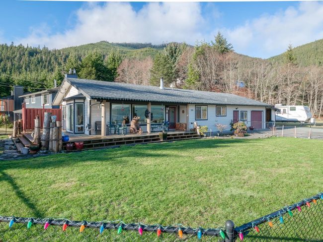 100 Dyer Dr, House other with 3 bedrooms, 3 bathrooms and 1 parking in Sayward BC | Image 14