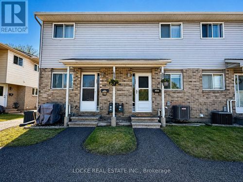 16-4036 Eady Crt, Gloucester, ON, K1J8X6 | Card Image