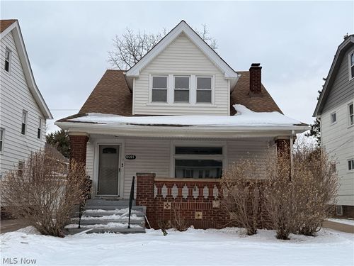 10201 Robinson Ave, Garfield Heights, OH, 44125-1544 | Card Image