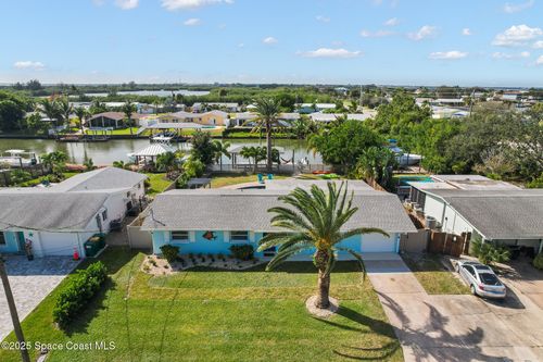 102 Deleon Rd, Cocoa Beach, FL, 32931-2606 | Card Image