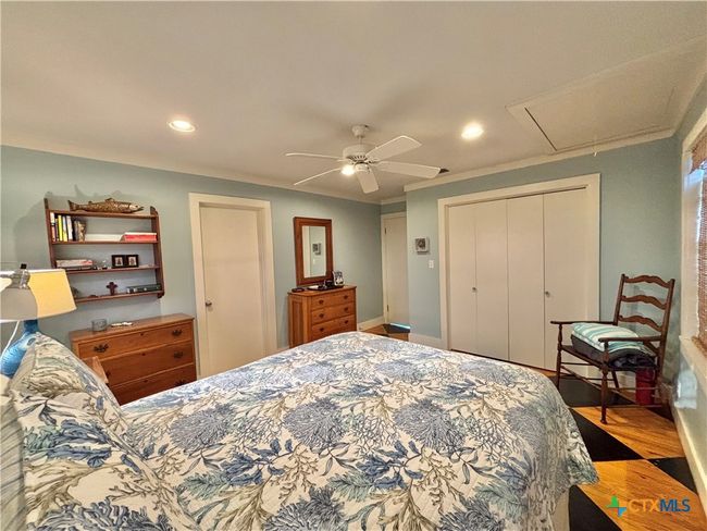 1007 N Washington St, House other with 3 bedrooms, 3 bathrooms and null parking in Port O Connor TX | Image 27