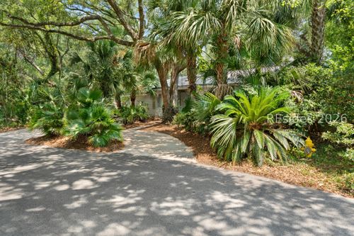 10 Hollyberry Ln, Hilton Head Island, SC, 29928-4228 | Card Image