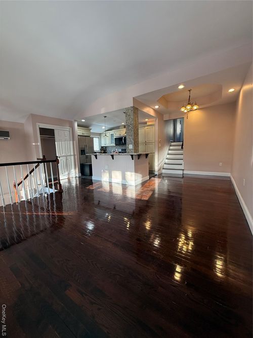 13733 158th St, Jamaica, NY, 11434-3735 | Card Image