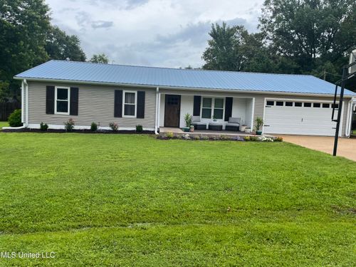 137 Phil Ln, Sardis, MS, 38666-5467 | Card Image
