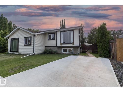 4617 35 Ave Nw, Edmonton, AB, T6L3P8 | Card Image