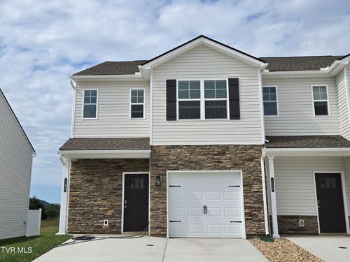 140 Holt Way, Blountville, TN, 37617-3601 | Card Image