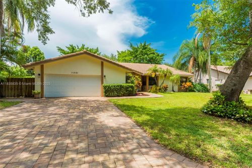 11321 Nw 1st Ct, Coral Springs, FL, 33071-8139 | Card Image
