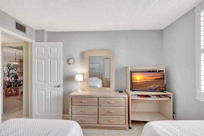 APT-804 - 5059 N Highway A1a, Condo with 2 bedrooms, 2 bathrooms and null parking in Hutchinson Island FL | Image 27