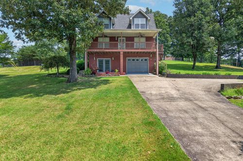 254 Sherwood Forest Rd, Livingston, TN, 38570-6132 | Card Image