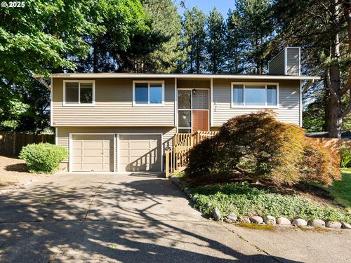 1525 Se Hale Ct, Gresham, OR, 97080-9253 | Card Image