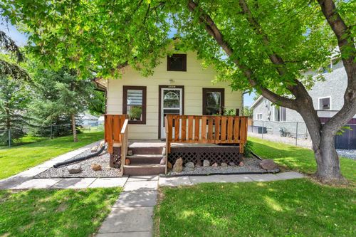 4820 47 St, Rocky Mountain House, AB, T4T1C3 | Card Image