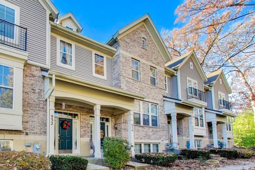 934 Tuscany Dr, Streamwood, IL, 60107-4528 | Card Image