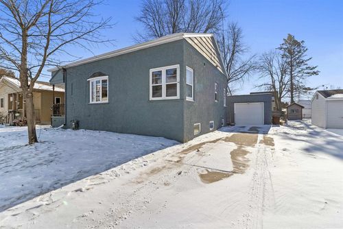 2735 11th Street, Two Rivers, WI, 54241 | Card Image