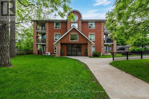 102-131 Clapperton St, Barrie, ON, L4M3G3 | Card Image
