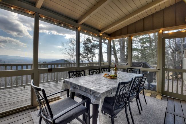 368 Walnut Rdg, Home with 4 bedrooms, 2 bathrooms and null parking in Ellijay GA | Image 4