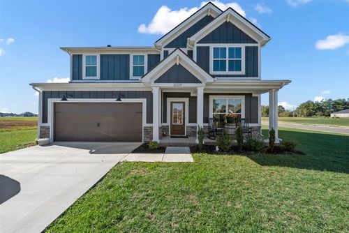 3009 Stagner Ln, Bowling Green, KY, 42104-4224 | Card Image