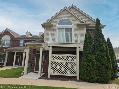 29949 Fox Run Circle, Warren, MI, 48092 | Card Image