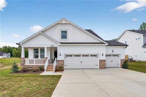 1375 Ouray Dr, Kernersville, NC, 27284-6781 | Card Image