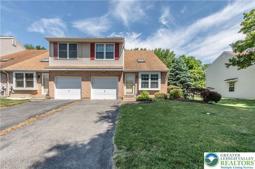 2721 Tamlynn Ln, Easton, PA, 18045-5279 | Card Image