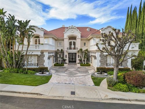 3724 Winford Dr, Tarzana, CA, 91356-5811 | Card Image