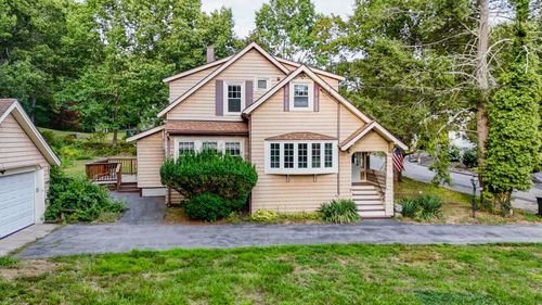 30 Woodrow Ave, Haverhill, MA, 01830-1425 | Card Image