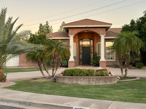 2609 N Hall Cir, Mesa, AZ, 85203-1319 | Card Image