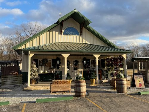 115 S Park Ave, Alexandria, IN, 46001-2060 | Card Image